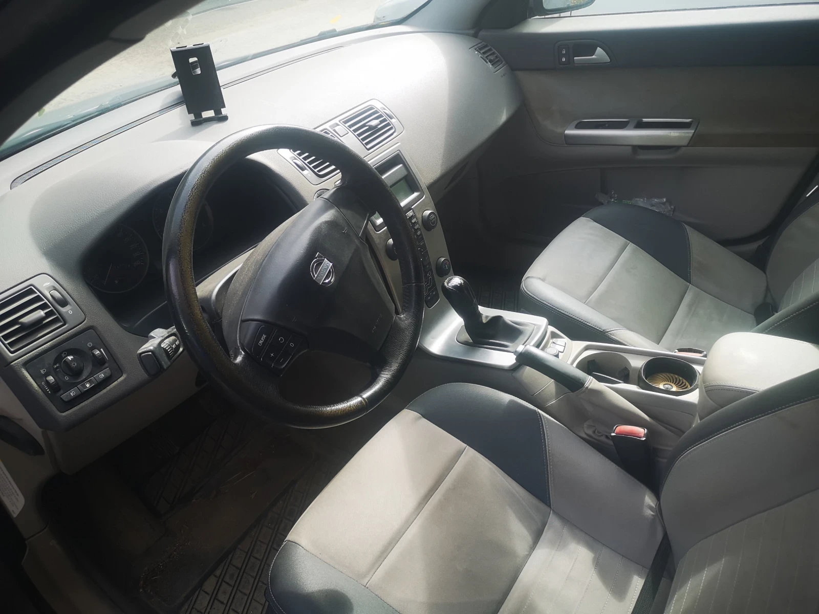 Volvo S40  - изображение 4