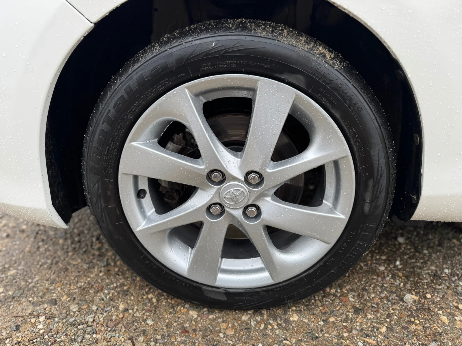 Toyota Yaris HYBRID 1.5 STYLE * AUTOMATIC* 2014* EURO 6* COC* K | Mobile.bg � ����������� 17