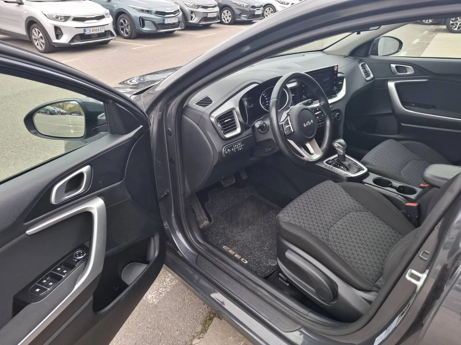 Kia Ceed 1.5 T-gdi Comfort Гаранция - изображение 9