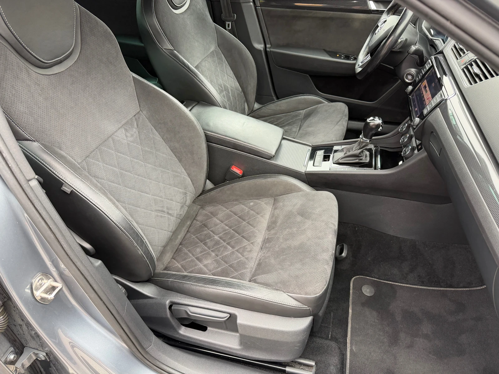 Skoda Superb 2.0 TDI Sport Line ШВЕЙЦАРИЯ - изображение 10