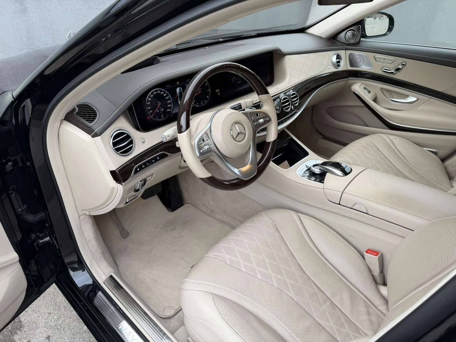 Mercedes-Benz S 560 MAYBACH 4MATIC - изображение 10