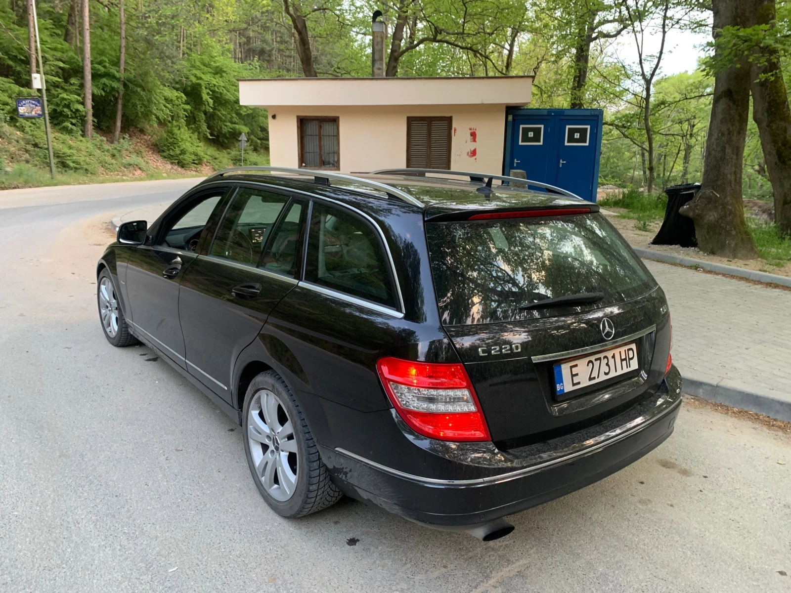 Mercedes-Benz C 220, снимка 8 - Автомобили и джипове - 53310789