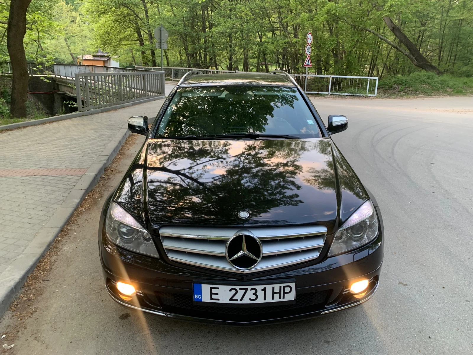 Mercedes-Benz C 220, снимка 2 - Автомобили и джипове - 53310789