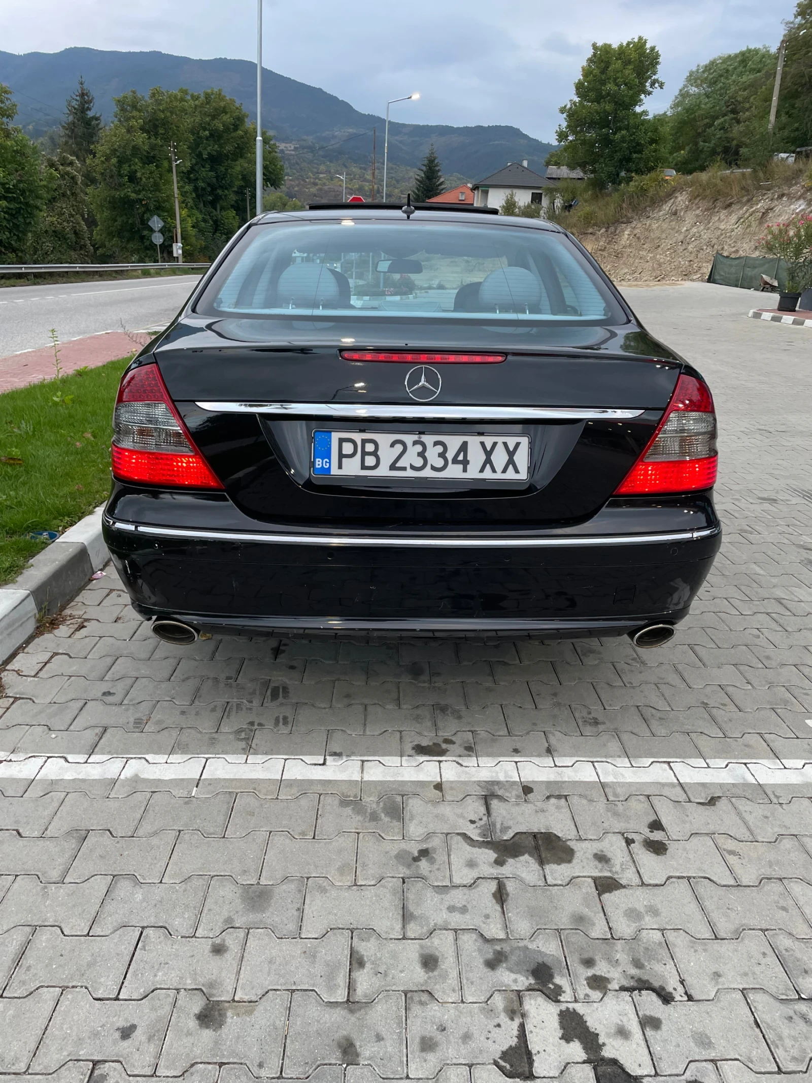 Mercedes-Benz E 320, снимка 5 - Автомобили и джипове - 53747448