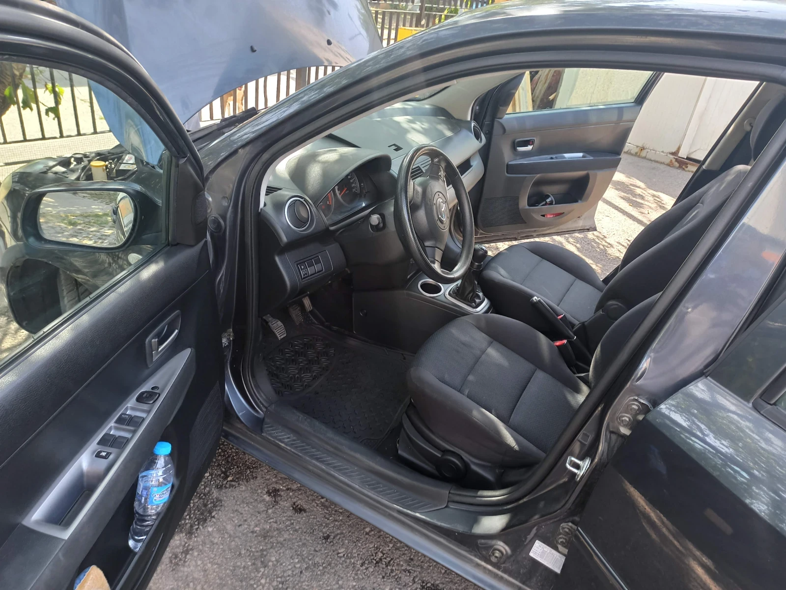 Mazda 2, снимка 8 - Автомобили и джипове - 53796643