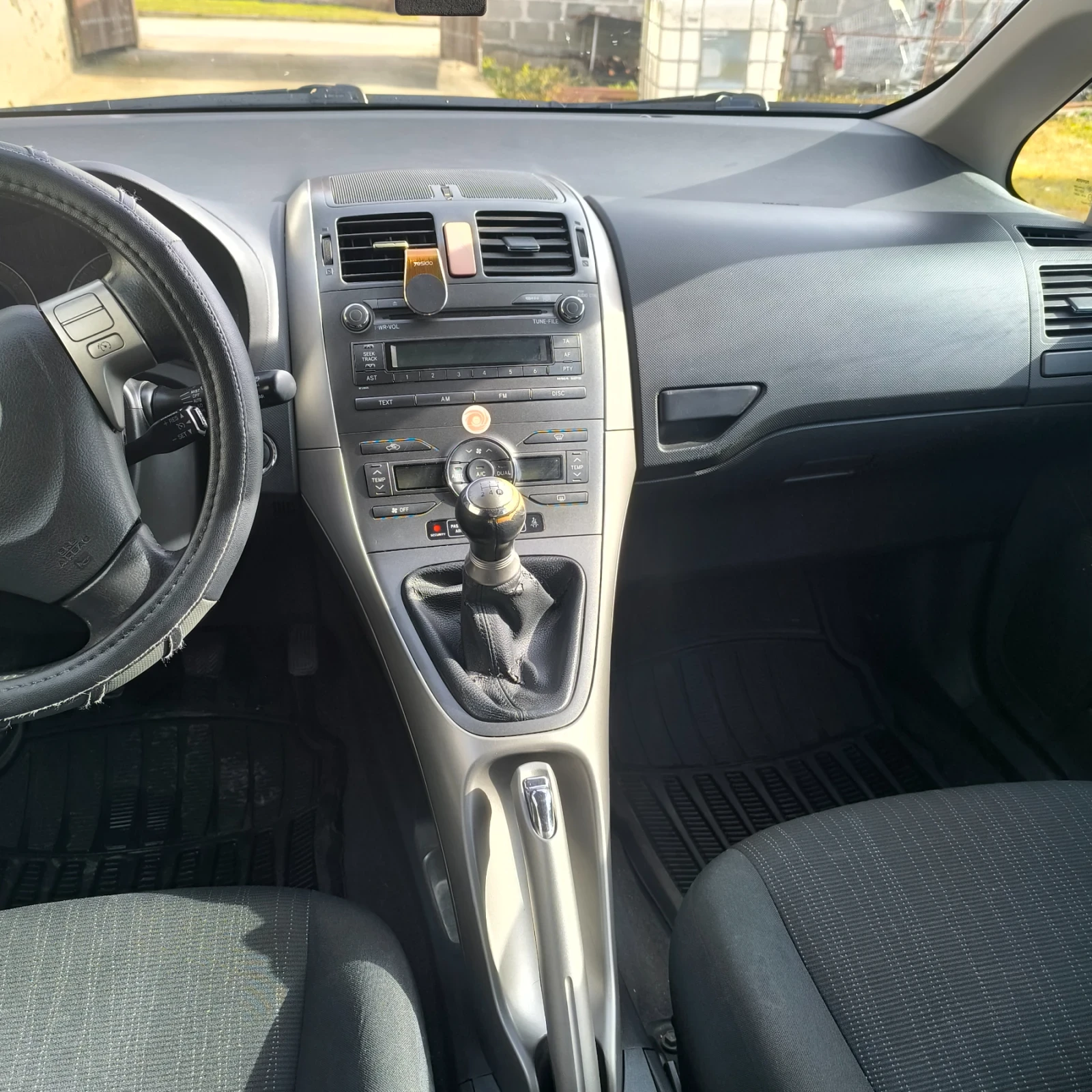 Toyota Auris 1.6 ������ | Mobile.bg � ����������� 13