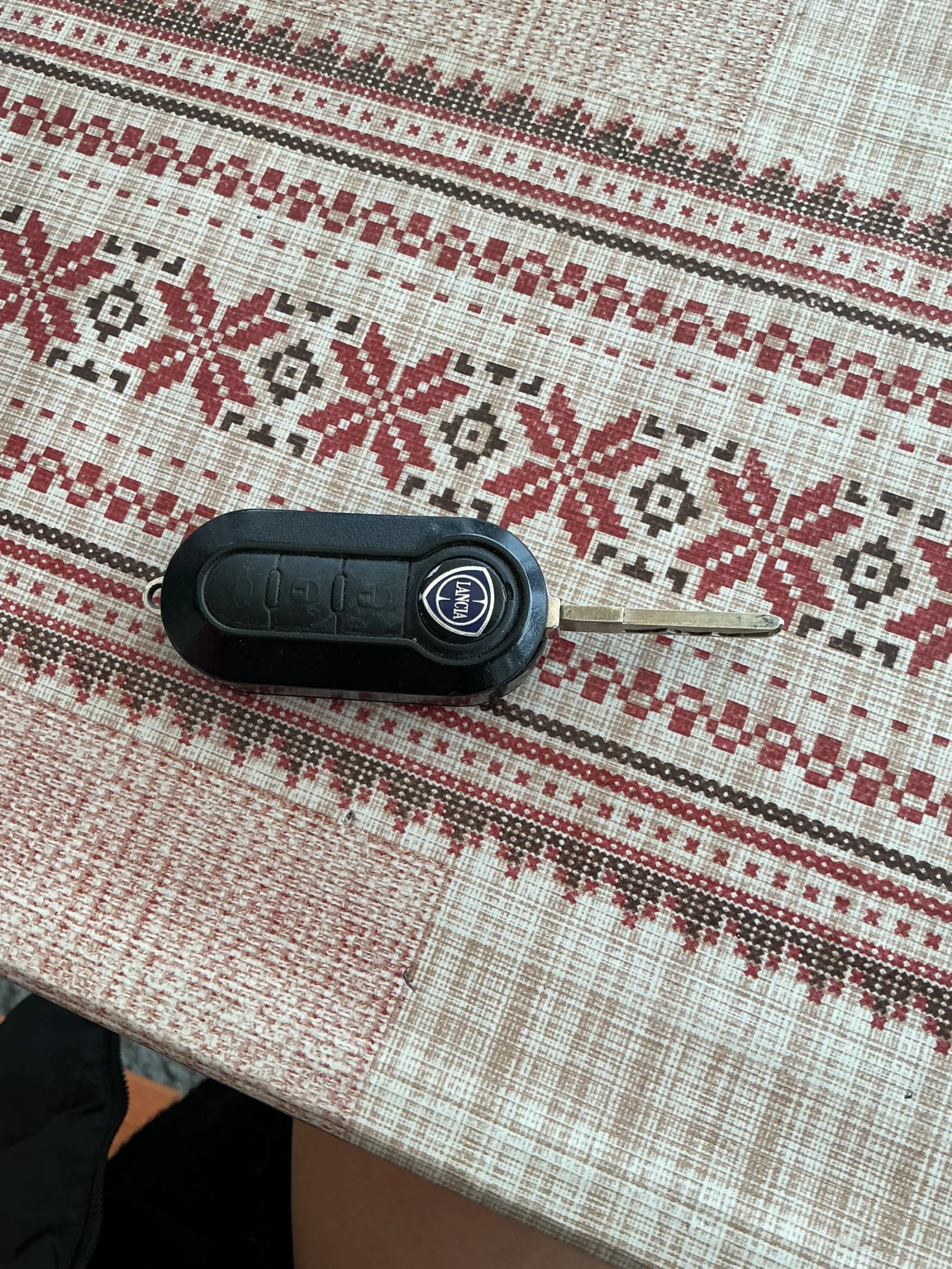 Lancia Ypsilon 1, 2 i, снимка 17 - Автомобили и джипове - 54284678