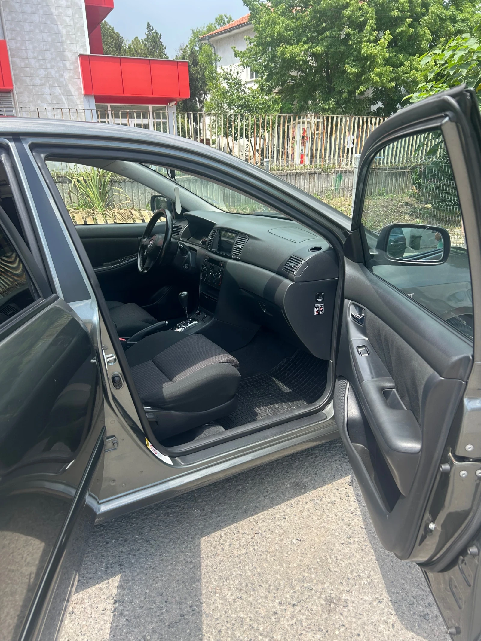 Toyota Corolla D4D MMT, снимка 13 - Автомобили и джипове - 54719723