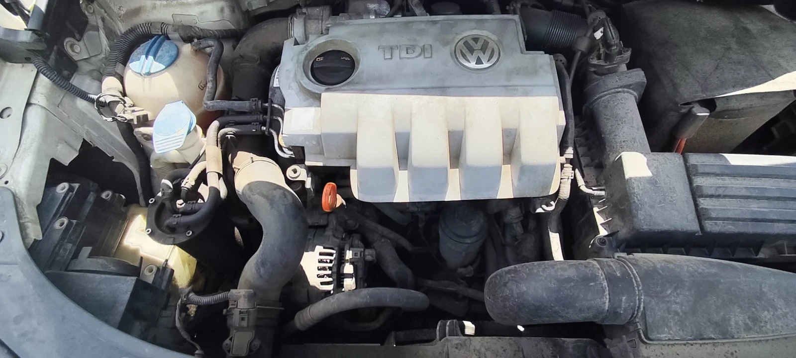 VW Touran, снимка 5 - Автомобили и джипове - 54727574