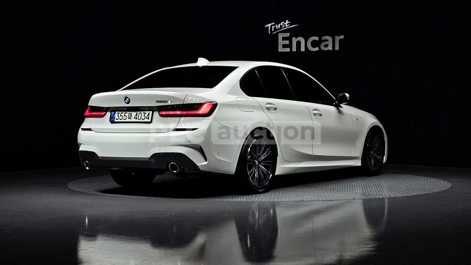 BMW 320 ПОДГРЕВИ * ПАНО * KEYLESS * АВТОКРЕДИТ , снимка 2 - Автомобили и джипове - 54999191