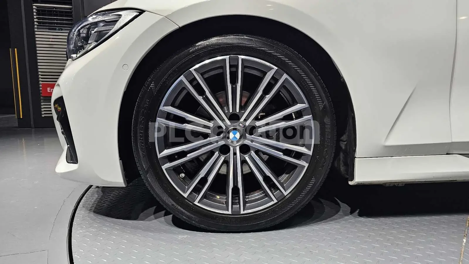 BMW 320 ПОДГРЕВИ * ПАНО * KEYLESS * АВТОКРЕДИТ , снимка 5 - Автомобили и джипове - 54999191
