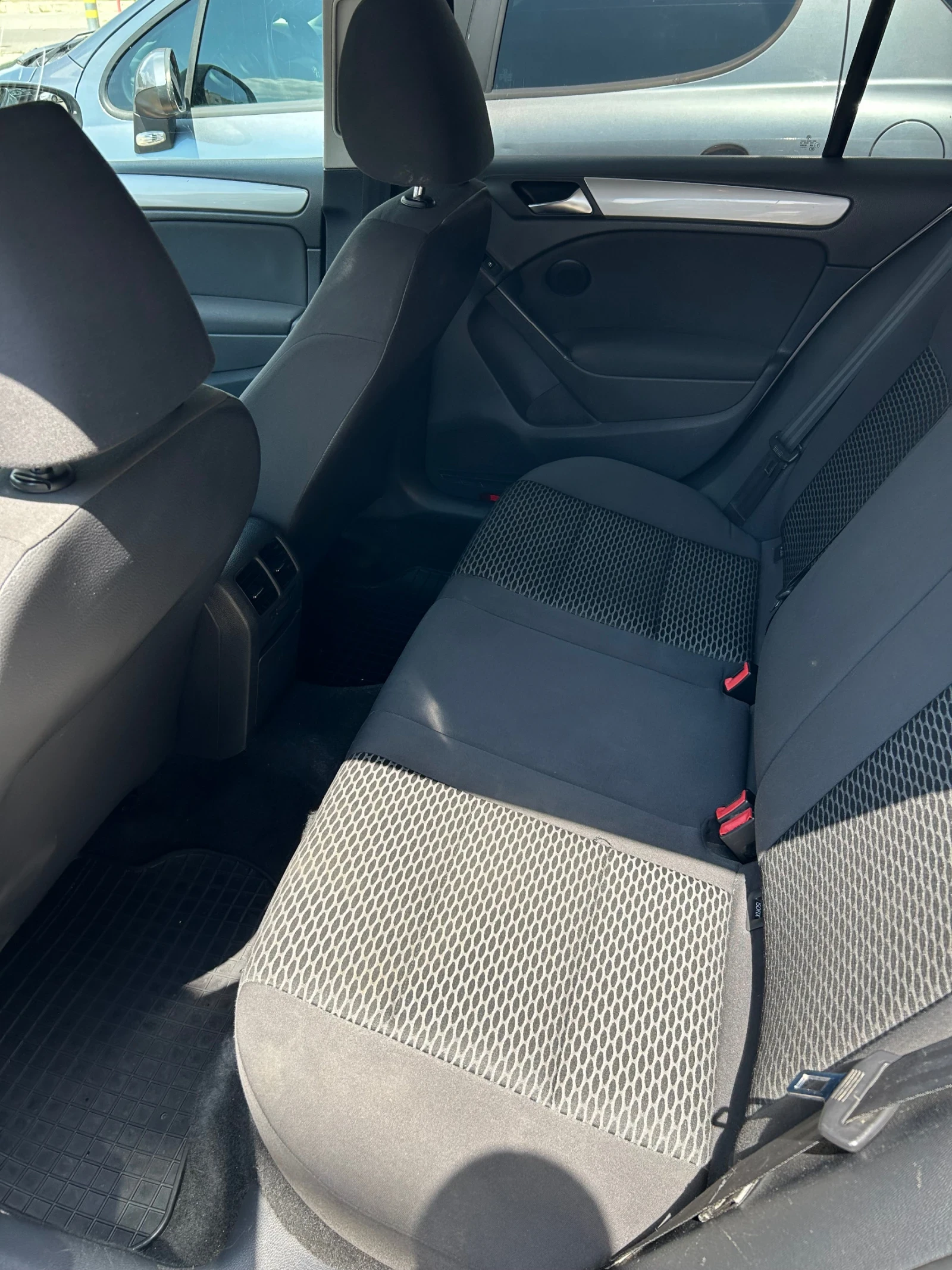 VW Golf, снимка 15 - Автомобили и джипове - 55324008