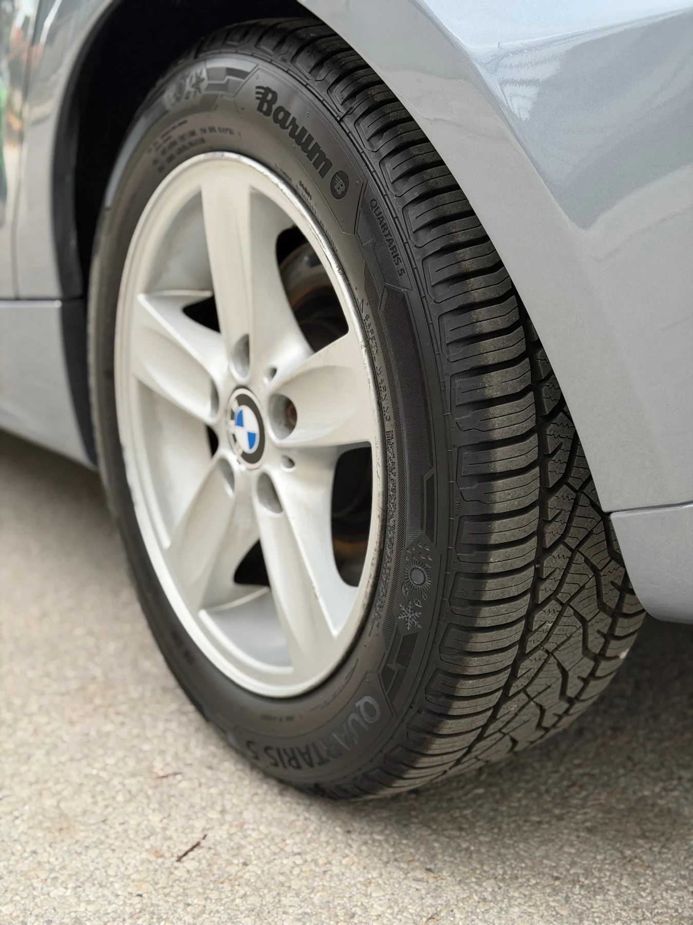 BMW 120 2.0D 163кс. Автомат* Парктроник* Подгрев* Старт-Ст, снимка 9 - Автомобили и джипове - 55516395