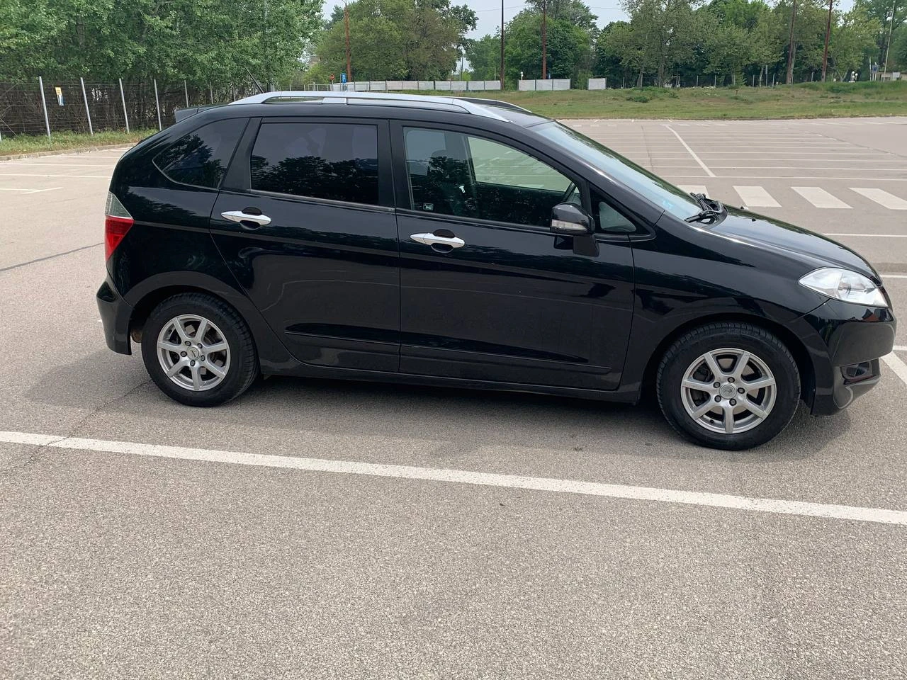 Honda Fr-v, снимка 8 - Автомобили и джипове - 55597066