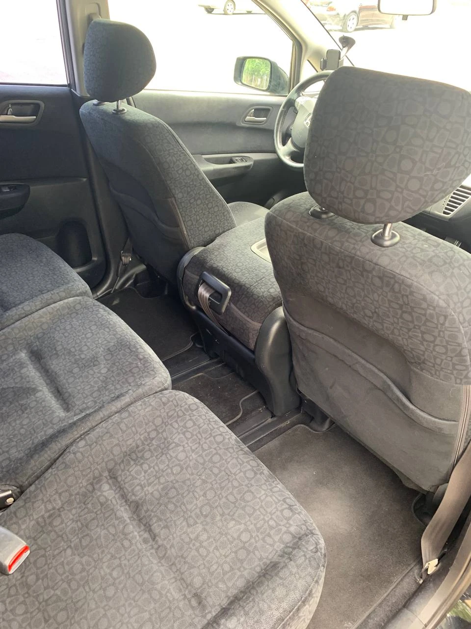 Honda Fr-v, снимка 5 - Автомобили и джипове - 55597066