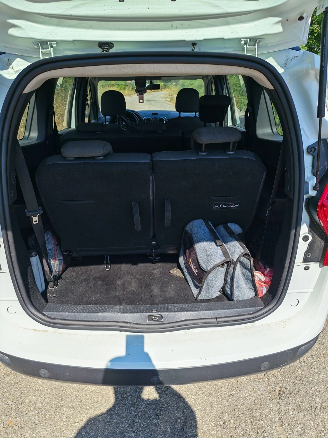 Dacia Lodgy 1.5 dci - 109кс / 7 местна / 6 скорости , снимка 5 - Автомобили и джипове - 55726551