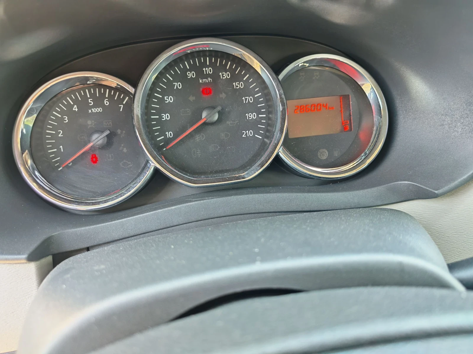 Dacia Lodgy 1.5 dci - 109кс / 7 местна / 6 скорости , снимка 9 - Автомобили и джипове - 55726551
