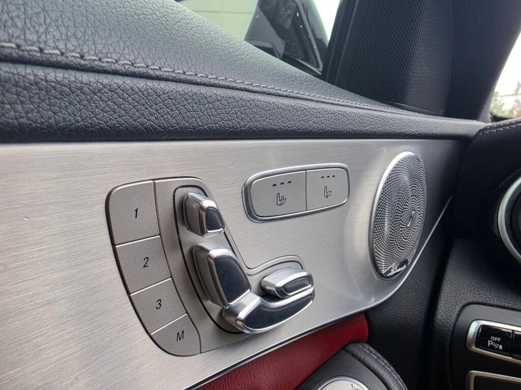 Mercedes-Benz C 43 AMG 4MATIC * Burmester * АвтоКредит (ЦЕНА ДО БГ), снимка 16 - Автомобили и джипове - 56187045
