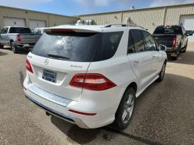 Mercedes-Benz ML 350 * BlueTEC * KEYLESS * ПАНО * ПОДГРЕВИ * H/K, снимка 3