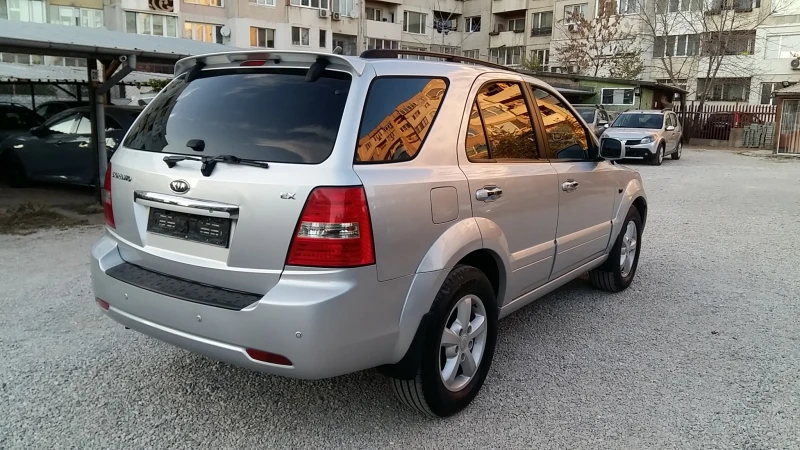 Kia Sorento 2.5 CRDI/Face Lift!, снимка 5 - Автомобили и джипове - 47906420