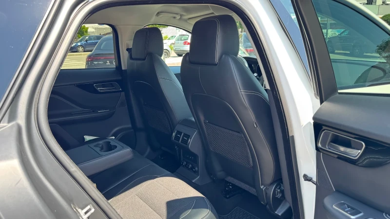 Jaguar F-PACE R-Sport, снимка 15 - Автомобили и джипове - 51341154