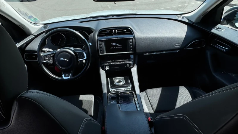 Jaguar F-PACE R-Sport, снимка 10 - Автомобили и джипове - 51341154