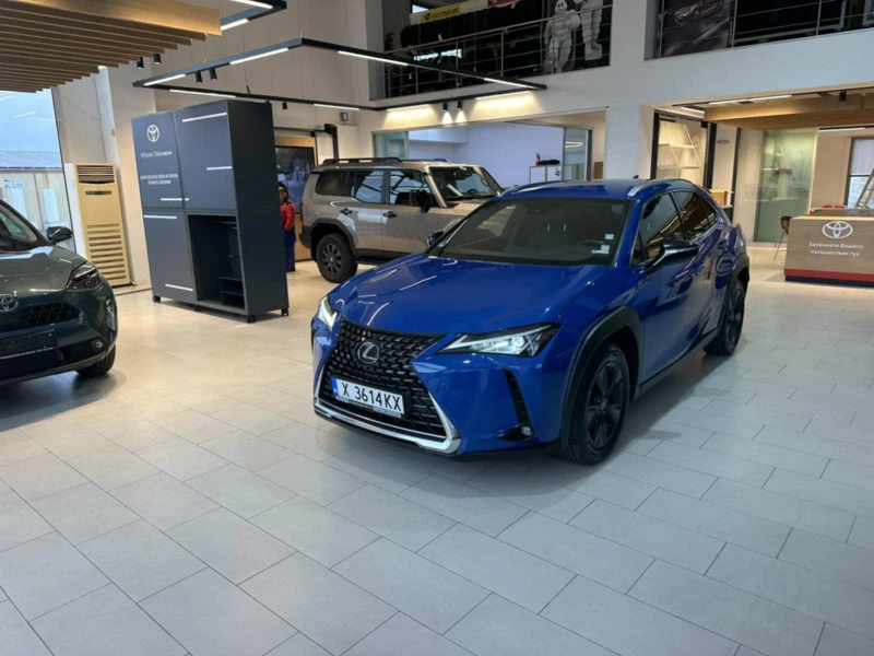Lexus UX 200 2019, снимка 6 - Автомобили и джипове - 52507805