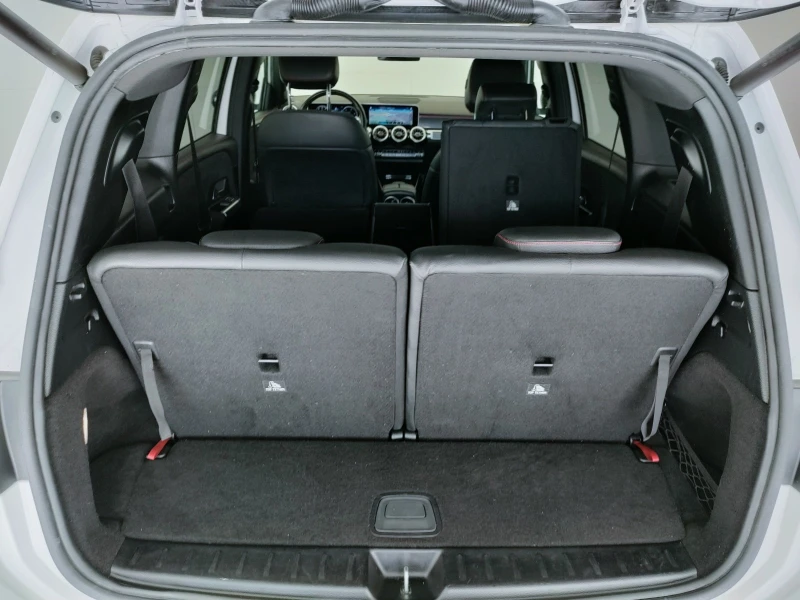Mercedes-Benz GLB PREMIUM AMG LINE 4-MATIC, снимка 13 - Автомобили и джипове - 52657073