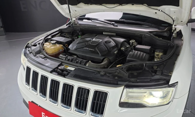 Jeep Grand cherokee, снимка 6 - Автомобили и джипове - 52979594