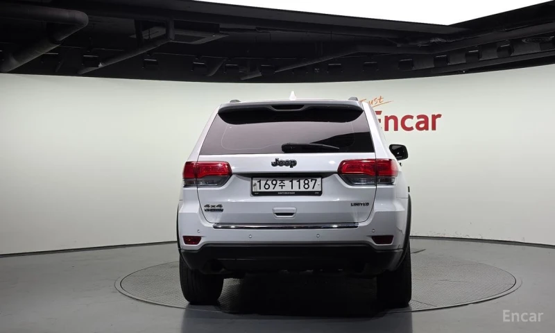 Jeep Grand cherokee, снимка 4 - Автомобили и джипове - 52979594