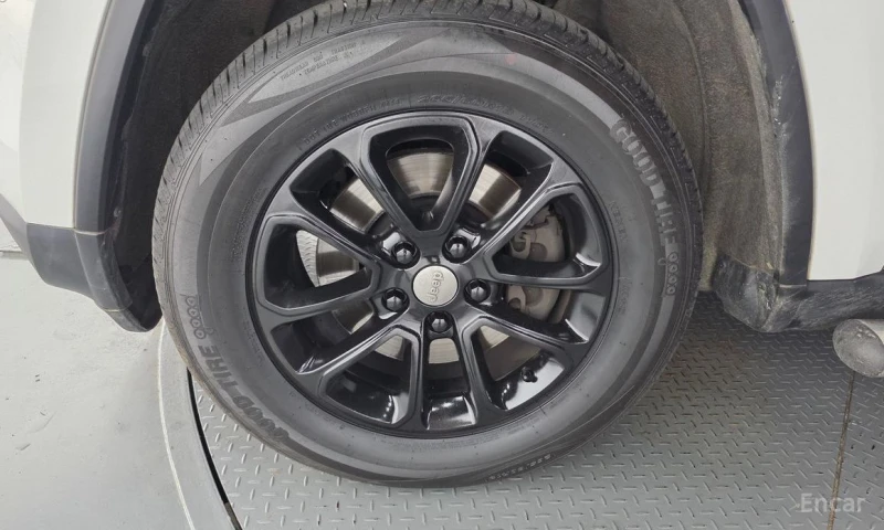 Jeep Grand cherokee, снимка 5 - Автомобили и джипове - 52979594