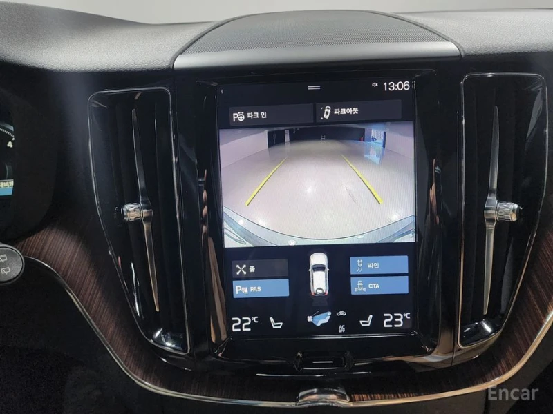 Volvo XC60, снимка 9 - Автомобили и джипове - 53205619