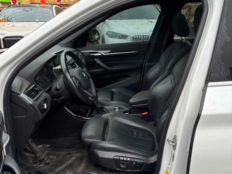 BMW X1 * xDrive28i * CARFAX * БЕЗ ПЪРВОНАЧАЛНА ВНОСКА, снимка 12 - Автомобили и джипове - 53216180