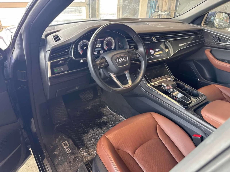 Audi Q8 Progressiv  CARFAX, снимка 5 - Автомобили и джипове - 53519799