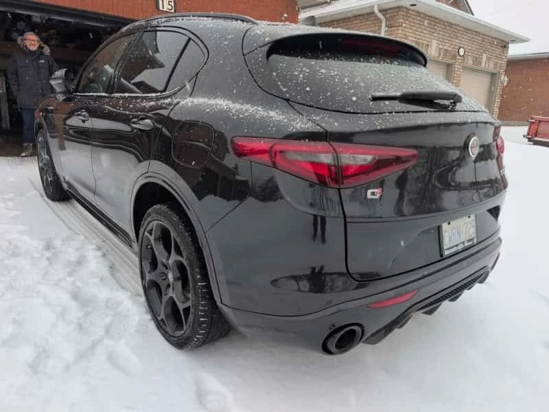 Alfa Romeo Stelvio * Veloce 4D Utility * ПОДГРЕВ* KEYLESS* , снимка 9 - Автомобили и джипове - 53756138