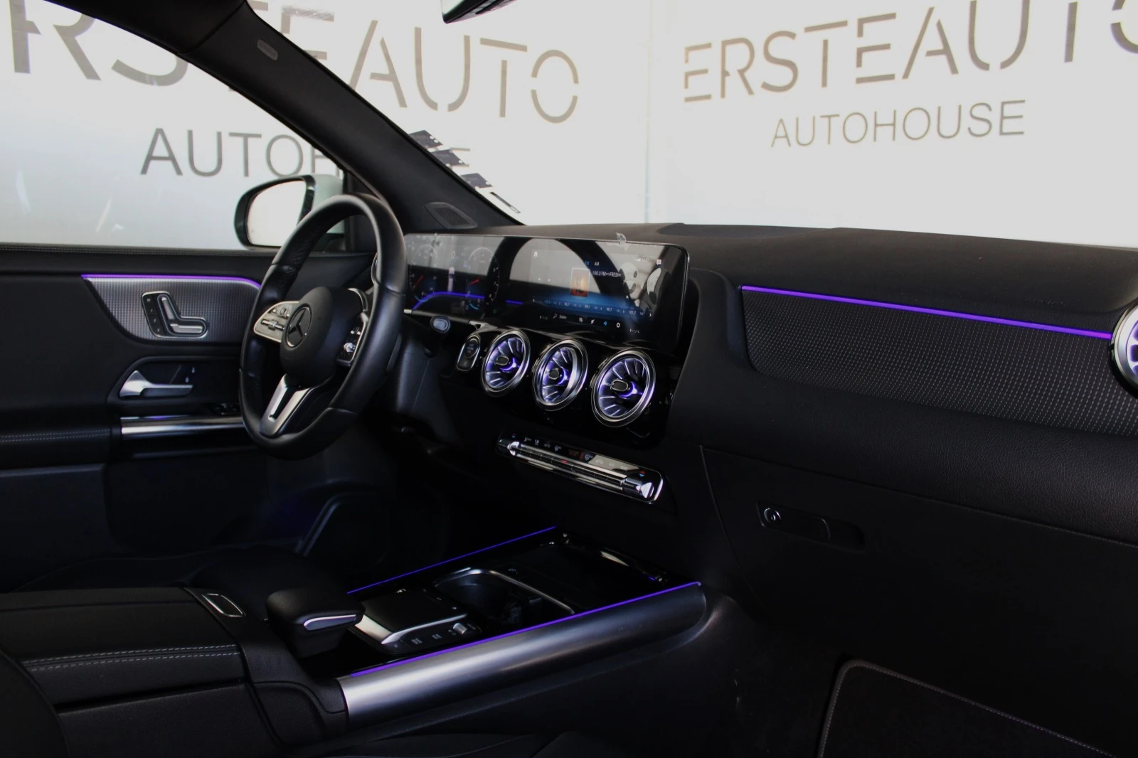 Mercedes-Benz GLA 250 4M PANO 360 KEYLESS | Mobile.bg   13