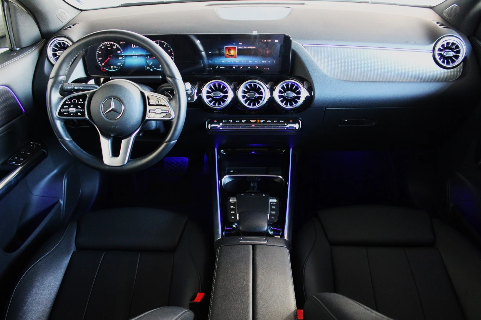 Mercedes-Benz GLA 250 4M PANO 360 KEYLESS | Mobile.bg   12