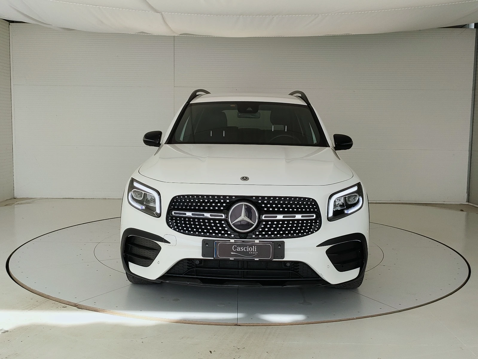 Mercedes-Benz GLB PREMIUM AMG LINE 4-MATIC - изображение 5