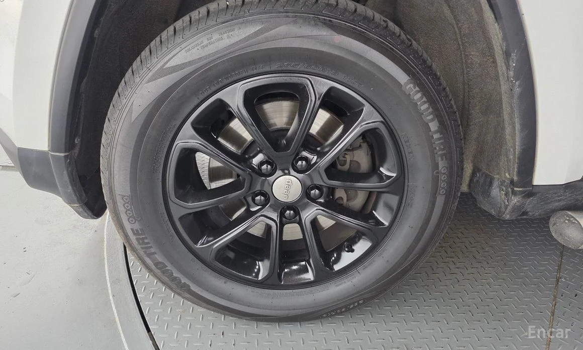 Jeep Grand cherokee  - изображение 5