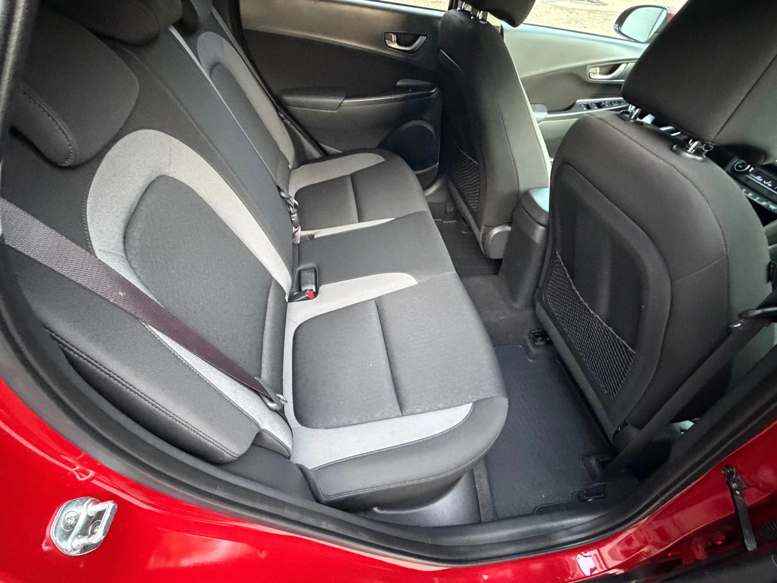 Hyundai Kona 1.6CRDI* 4X4* TOP* AVTOMAT* 099000KM, снимка 9 - Автомобили и джипове - 53468217