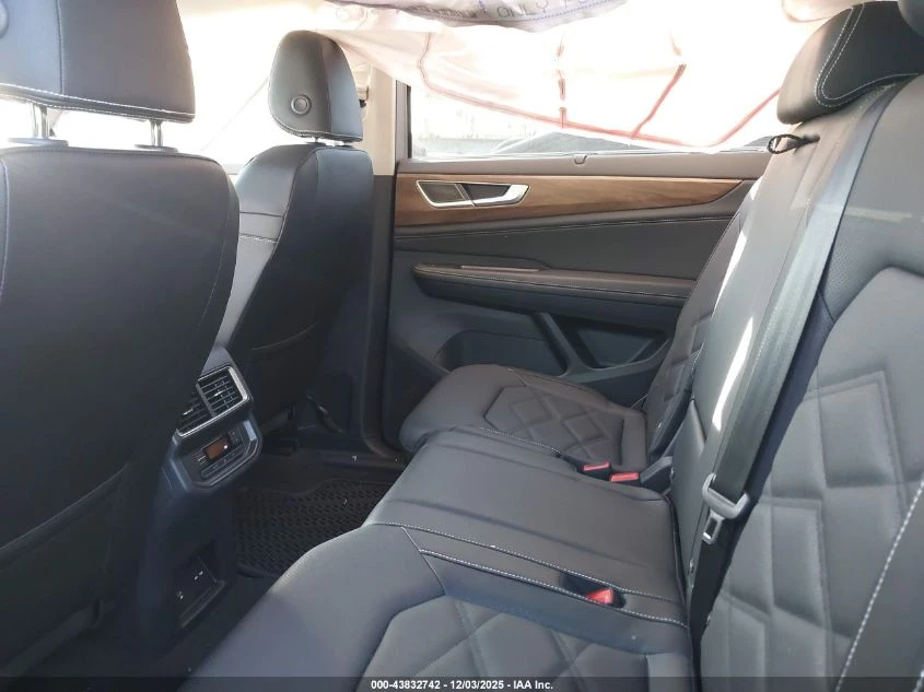 VW Atlas 2l Volkswagen 2.0T Se W/Technology - изображение 8