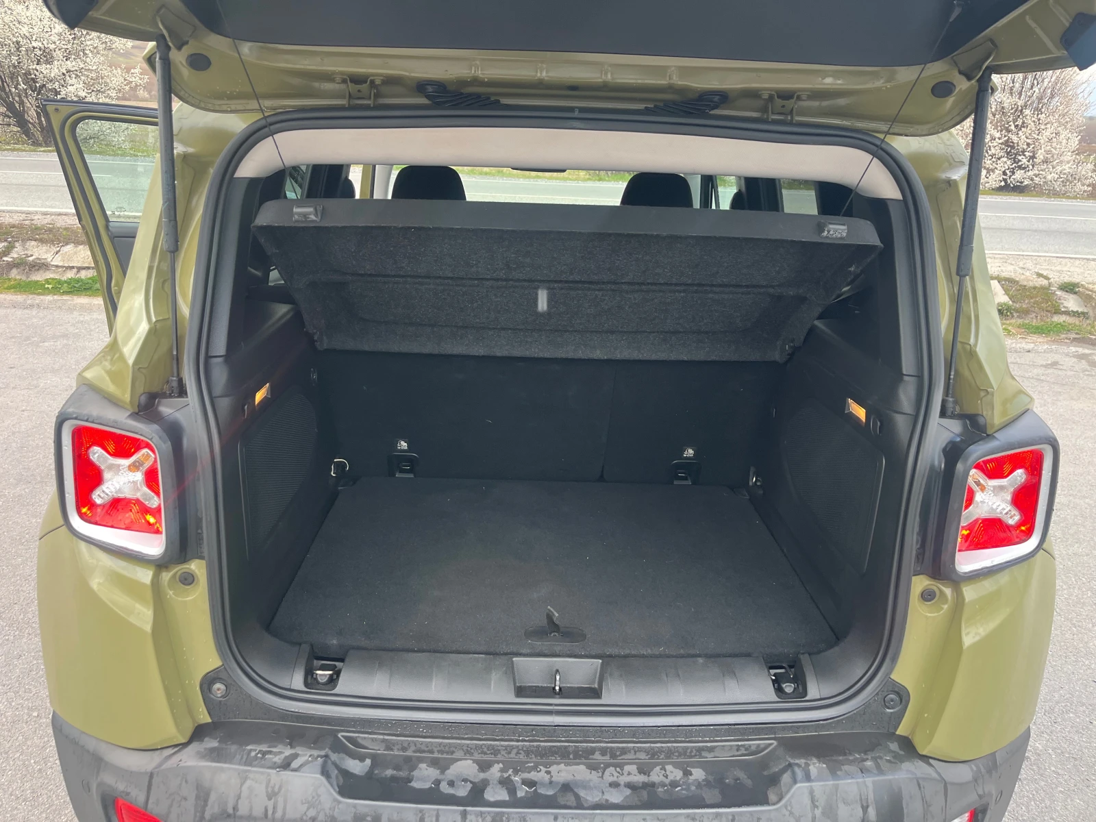 Jeep Renegade 2.0 Mjet 4* 4 LIMITED , снимка 11 - Автомобили и джипове - 53966179