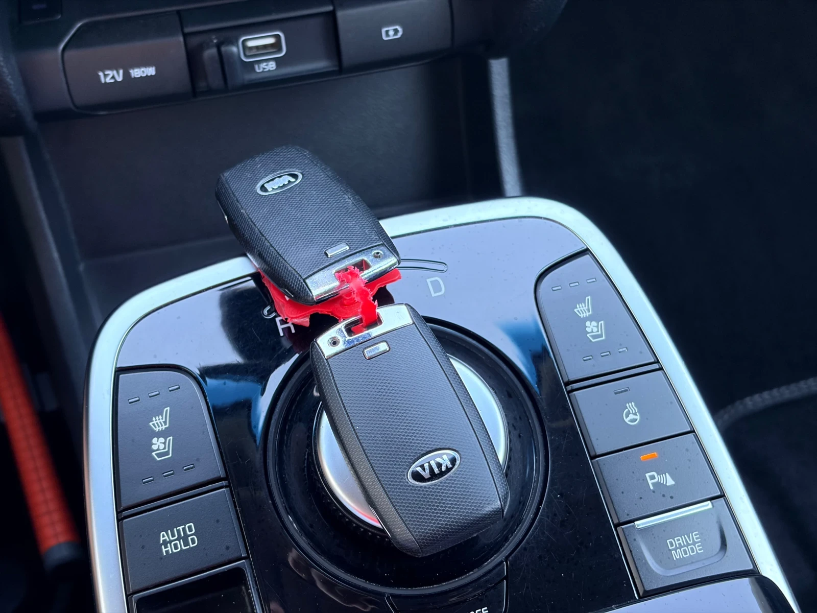 Kia Niro SOH 100% 64kw 204kc TERMOPOMPA!!!PREMIUM!!!, снимка 10 - Автомобили и джипове - 56009874