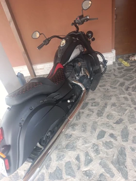 ����� �� �������� �� Indian Chieftain Dark Horse