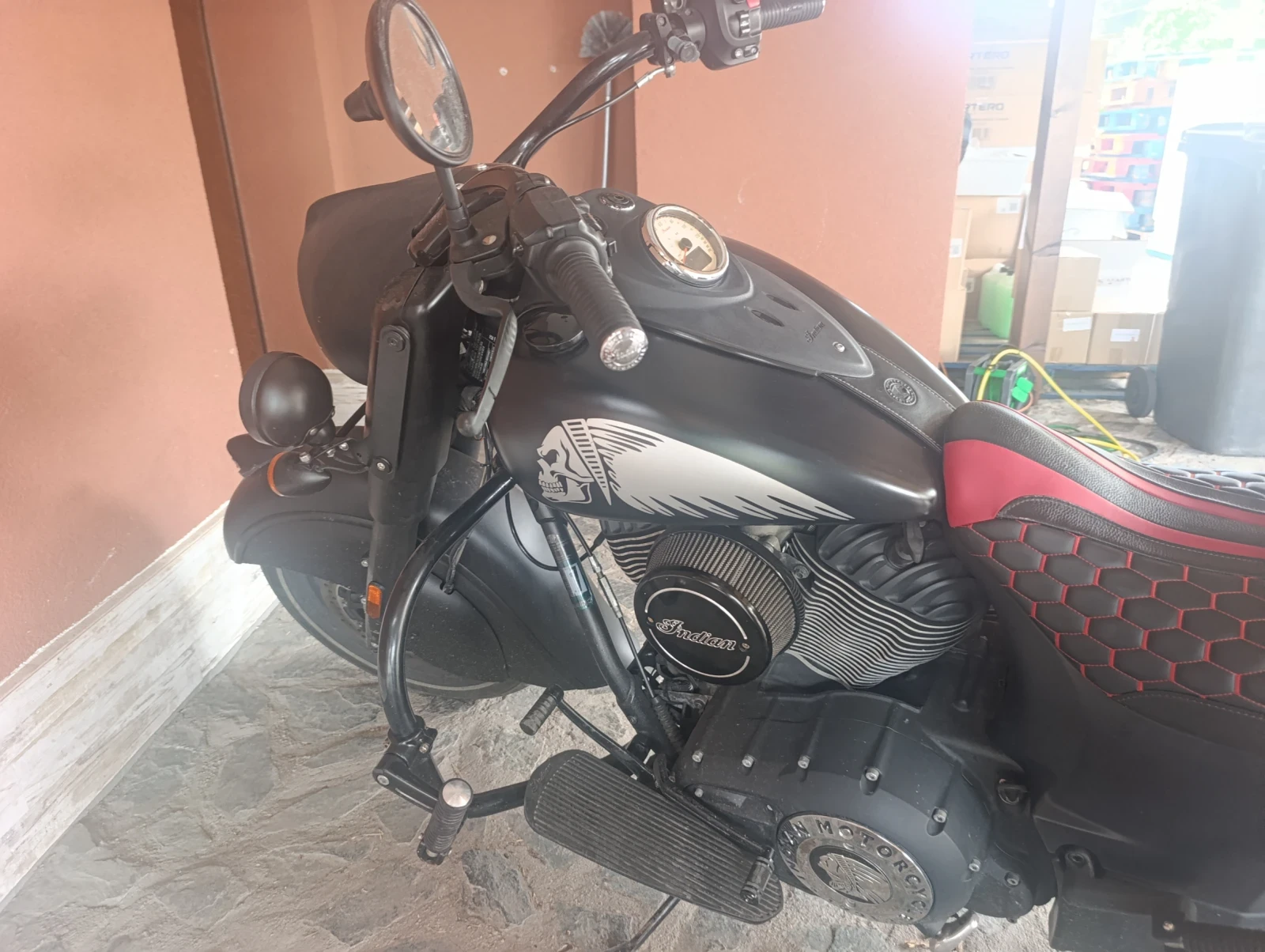 Indian Chieftain Dark Horse