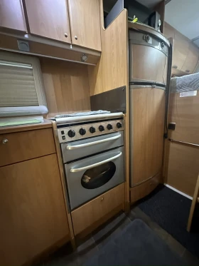 Кемпер Burstner Elegance 820I, снимка 12