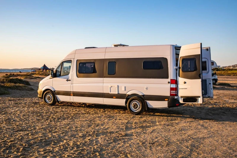 Кемпер Mercedes-Benz Sprinter , снимка 5 - Каравани и кемпери - 53593124