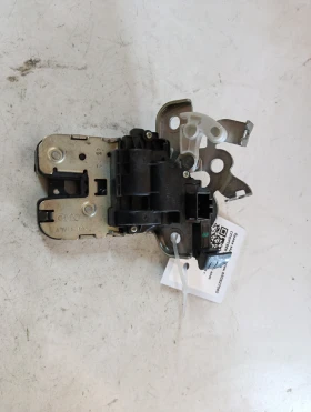 ����� �� �������� �� ����� ����� ����� 8R0827505 �������� Audi A3