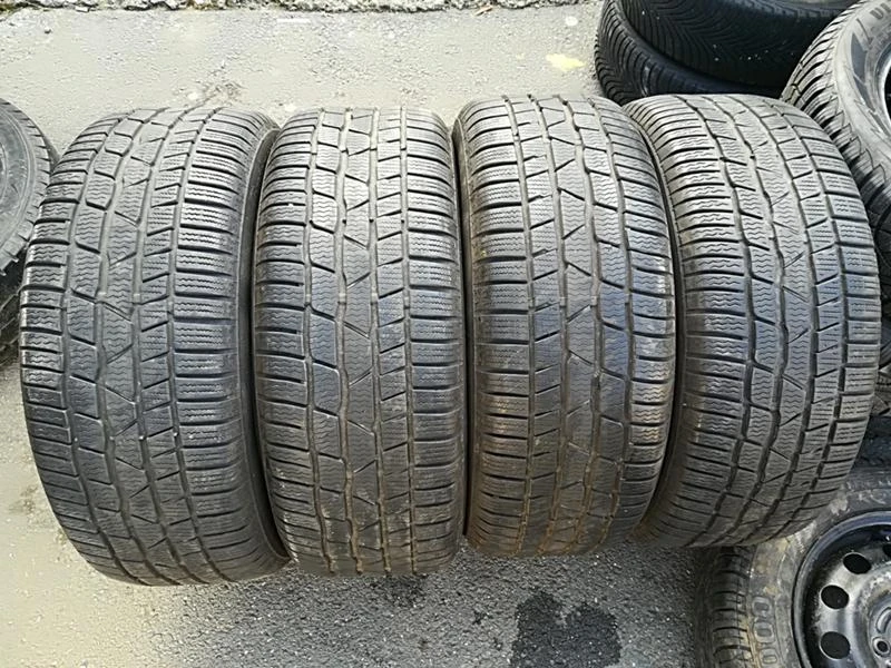 Гуми Зимни 225/55R17, снимка 1 - Гуми и джанти - 23685204