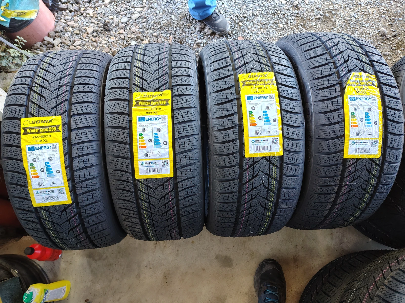  245/40R19 | Mobile.bg   1